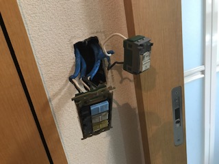 スイッチ交換の写真